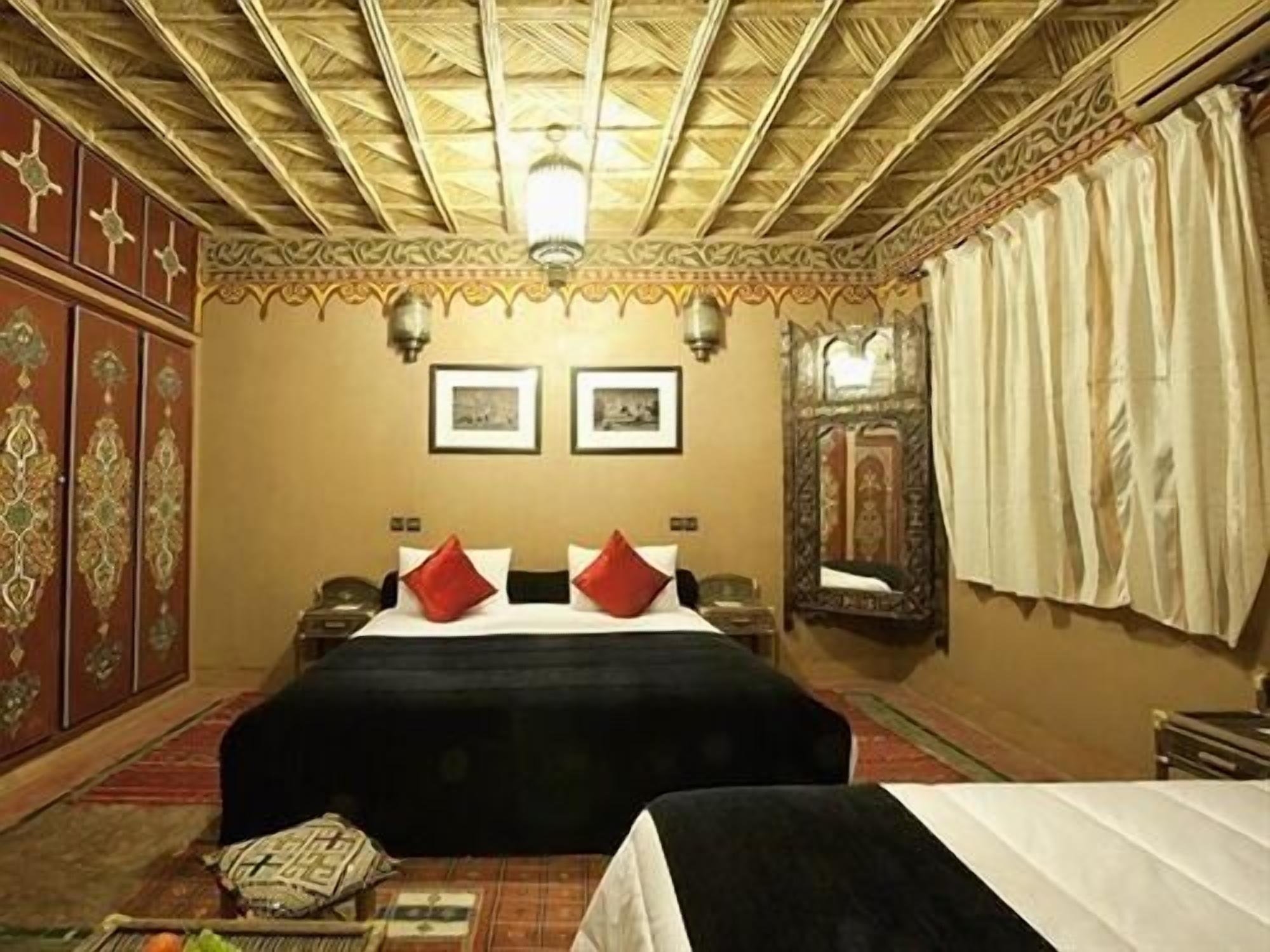 Riad วาร์ซาเซต ภายนอก รูปภาพ